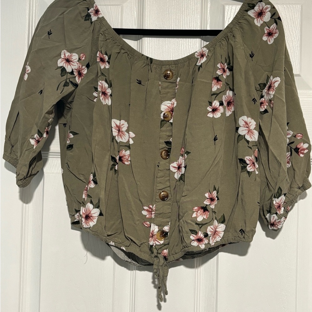 Streetwear Society Olive Floral Blouse